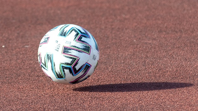 最终由消费 最终由消费